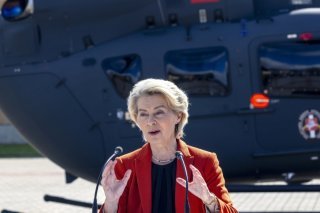 Les services d'Ursula von der Leyen sont "conscients, et habitués d'une certaine manière" aux "menaces et intimidations" de la Russie (archives). KEYSTONE/AP/Mindaugas Kulbis
